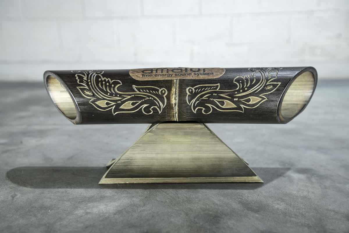 Altavoz de bambú Amalur – Tallado JAVANES