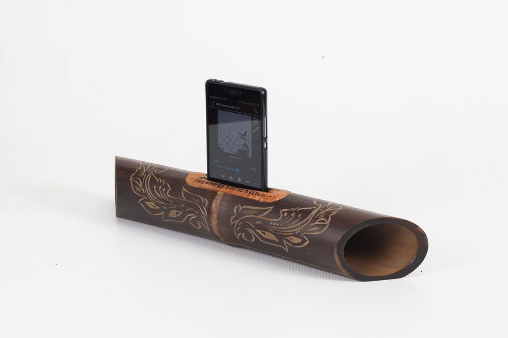 Altavoz de bambú Amalur – Tallado JAVANES - Imagen 5